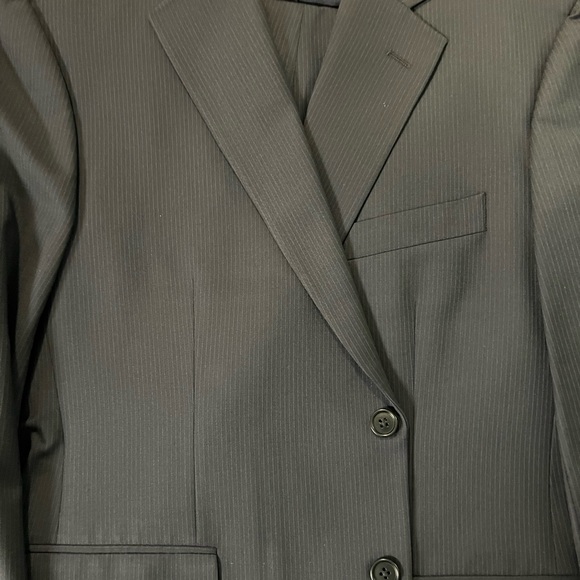 Brooks Brothers 44S 2 button micro pin stripe two piece suit - Picture 5 of 7